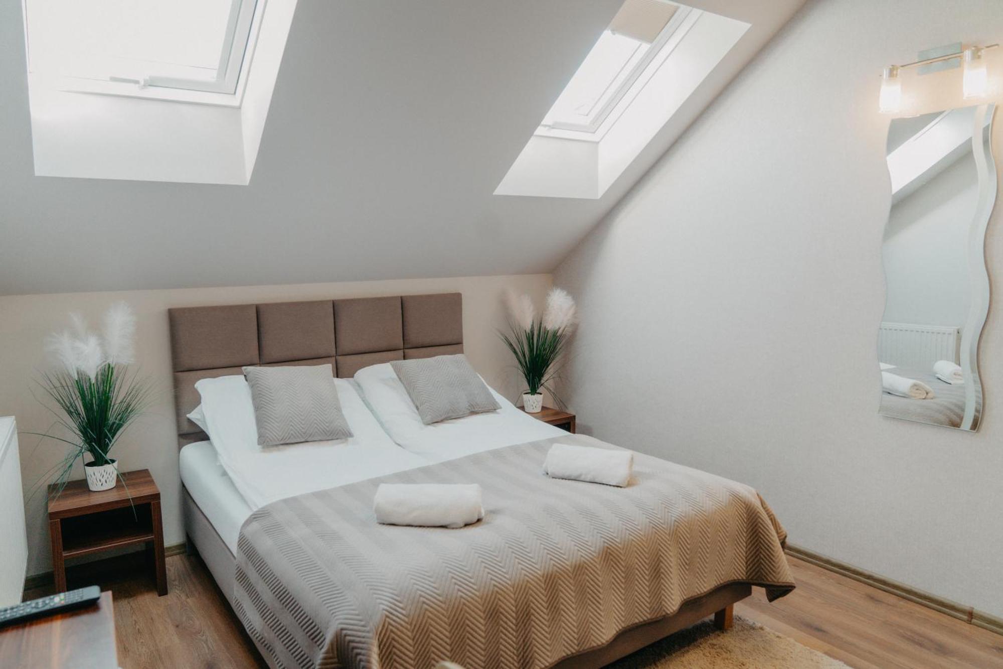De Facto Bed & Breakfast ซัมบรูฟ ภายนอก รูปภาพ
