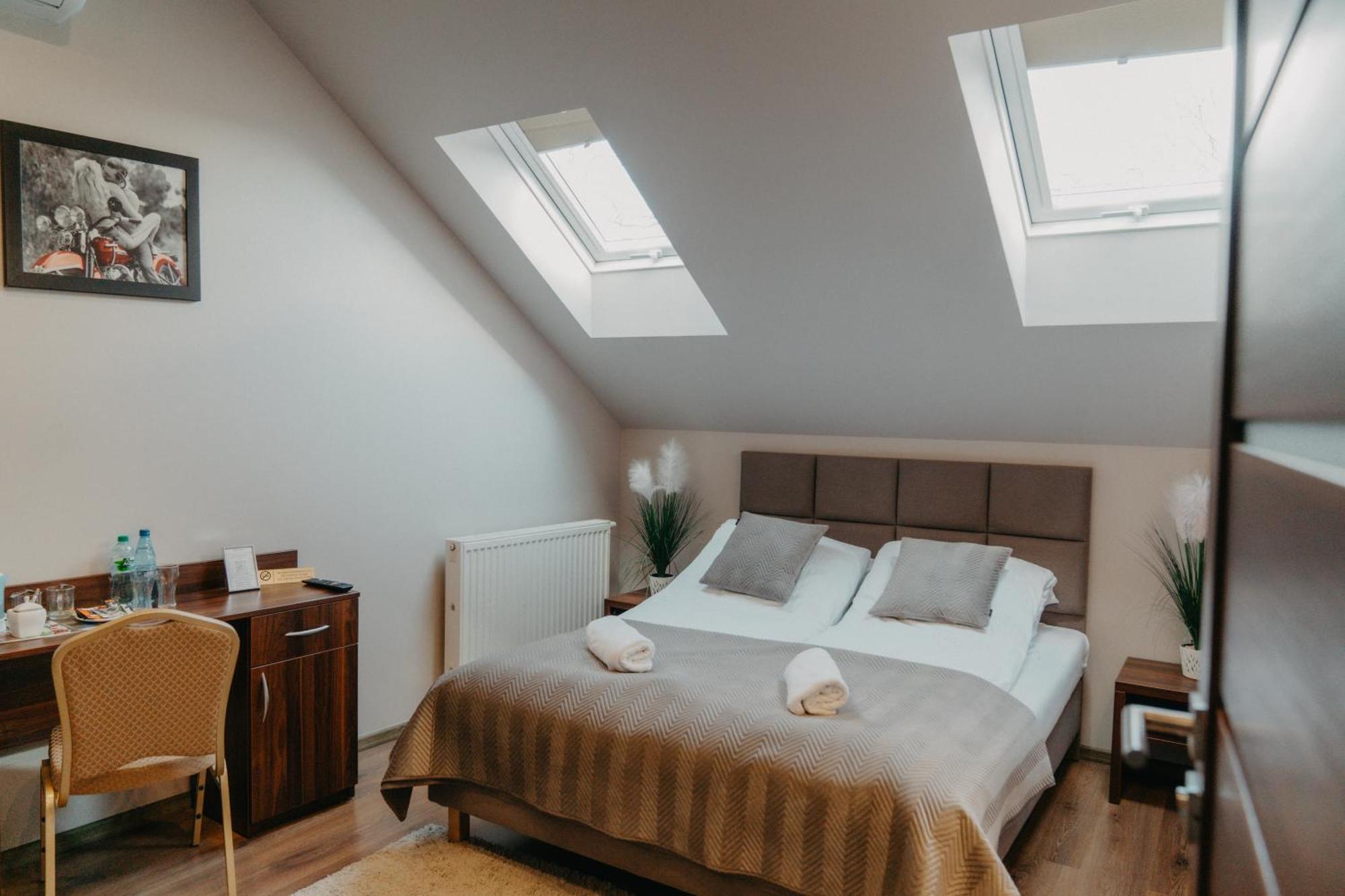 De Facto Bed & Breakfast ซัมบรูฟ ภายนอก รูปภาพ